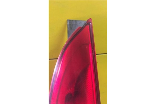 Recambio de piloto trasero izquierdo para renault espace iv (jk0) 1.9 authentique referencia OEM IAM 8200027153  