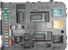 Recambio de caja fusibles/rele para citroen c4 picasso 1.6 hdi referencia OEM IAM 966405908001 281201930B 