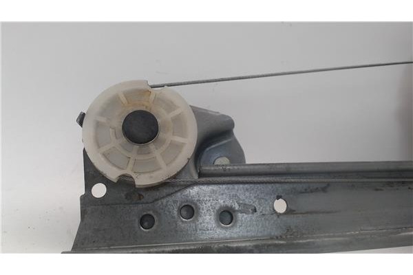 Recambio de mecanismo elevalunas delantero derecho para citroen c1 referencia OEM IAM 9222T6  