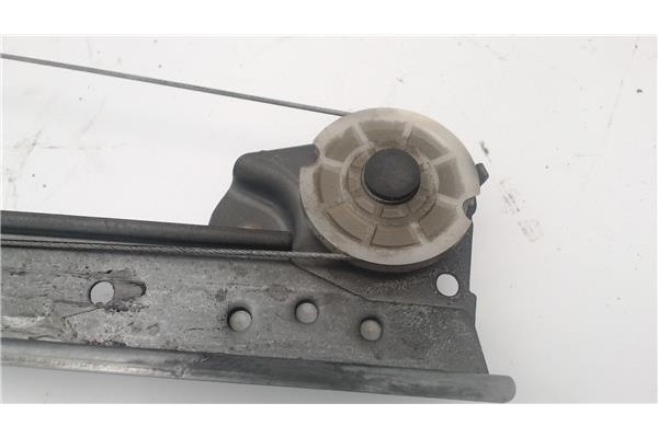 Recambio de mecanismo elevalunas delantero izquierdo para citroen c1 referencia OEM IAM 9221T8  