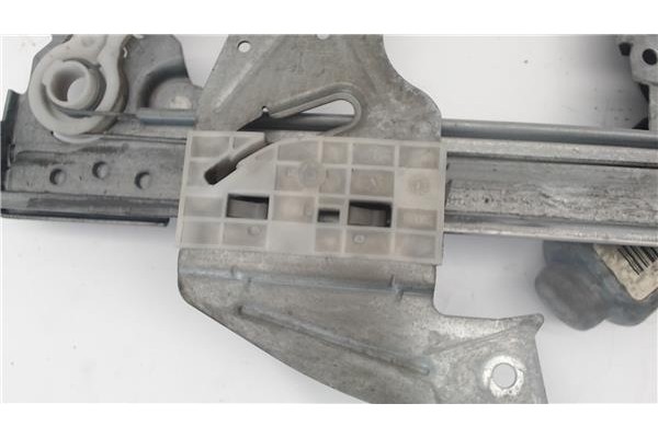 Recambio de mecanismo elevalunas delantero izquierdo para citroen c1 referencia OEM IAM 9221T8  