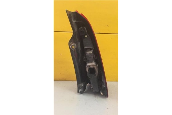Recambio de piloto trasero izquierdo para renault espace iv (jk0) 1.9 authentique referencia OEM IAM 8200027153  