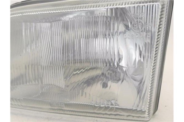 Recambio de faro delantero izquierdo para ford fiesta berl./courier 1.3 courier familiar referencia OEM IAM 89FG13006D4A  