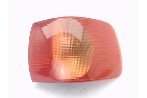 Recambio de piloto trasero derecho para audi 80 berlina/avant 1.6 básico avant referencia OEM IAM 893945218  