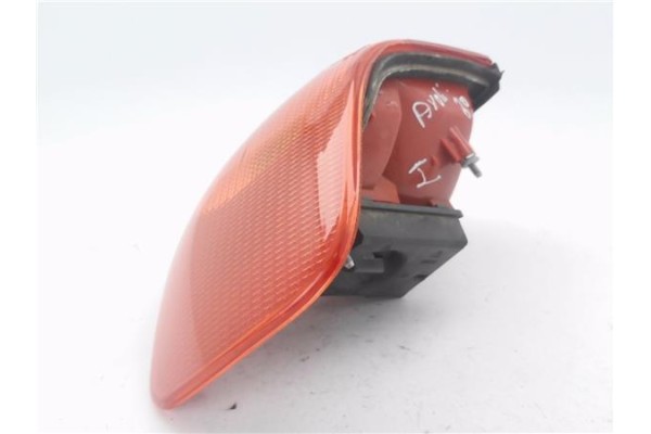 Recambio de piloto trasero derecho para audi 80 berlina/avant 1.6 básico avant referencia OEM IAM 893945218  