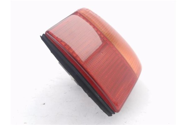 Recambio de piloto trasero derecho para audi 80 berlina/avant 1.6 básico avant referencia OEM IAM 893945218  