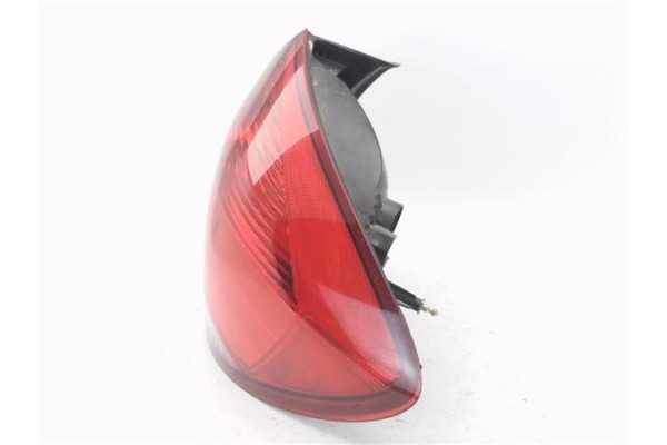 Recambio de piloto trasero derecho para kia rio (bc) 1.3 ipanema berlina referencia OEM IAM 92402FD070  