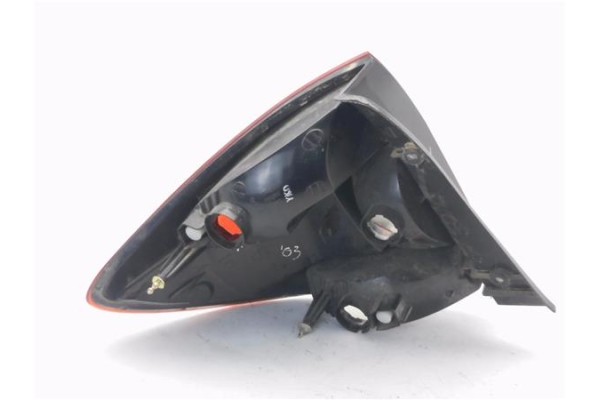 Recambio de piloto trasero derecho para kia rio (bc) 1.3 ipanema berlina referencia OEM IAM 92402FD070  