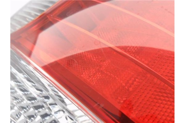 Recambio de piloto trasero derecho para kia rio (bc) 1.3 ipanema berlina referencia OEM IAM 92402FD070  