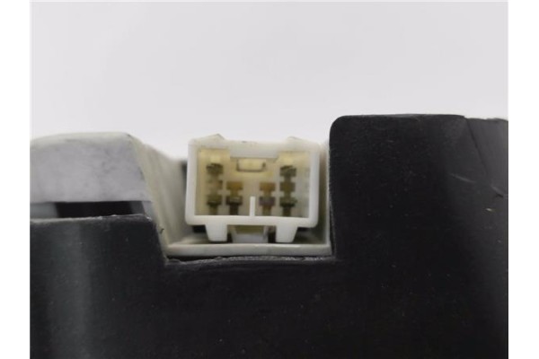 Recambio de piloto trasero derecho para nissan sunny berlina (n14) 1.4 lx referencia OEM IAM B655062C00   Recambio de piloto trasero derecho para nissan sunny berlina (n14) 1.4 lx referencia OEM IAM B655062C00