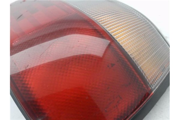 Recambio de piloto trasero derecho para nissan sunny berlina (n14) 1.4 lx referencia OEM IAM B655062C00   Recambio de piloto trasero derecho para nissan sunny berlina (n14) 1.4 lx referencia OEM IAM B655062C00