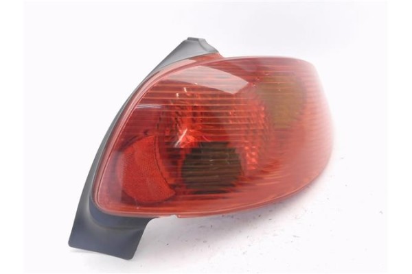 Recambio de piloto trasero derecho para peugeot 206 1.9 x-line refri referencia OEM IAM 6351P1  