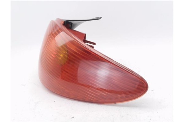 Recambio de piloto trasero derecho para peugeot 206 1.9 x-line refri referencia OEM IAM 6351P1  