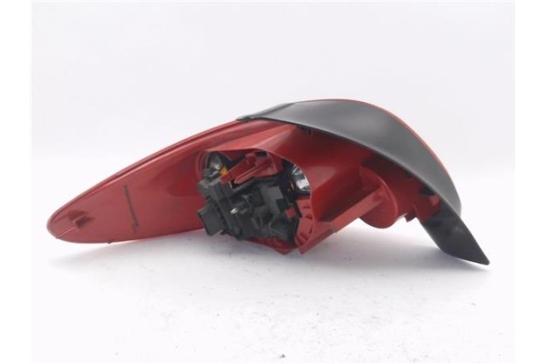 Recambio de piloto trasero derecho para peugeot 206 1.9 x-line refri referencia OEM IAM 6351P1  