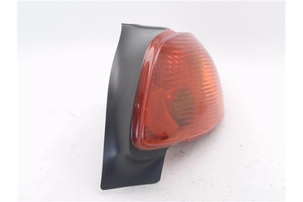 Recambio de piloto trasero derecho para peugeot 206 1.9 x-line refri referencia OEM IAM 6351P1  
