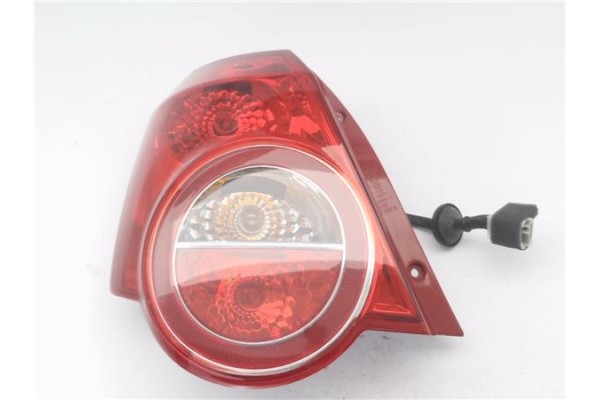 Recambio de piloto trasero izquierdo para chevrolet aveo hatchback 1.2 ls referencia OEM IAM 95952065  