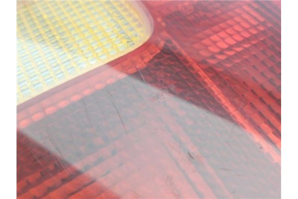 Recambio de piloto trasero izquierdo para rover rover 400 (rt) 1.4 414 i (4-ptas.) referencia OEM IAM XFB101000  