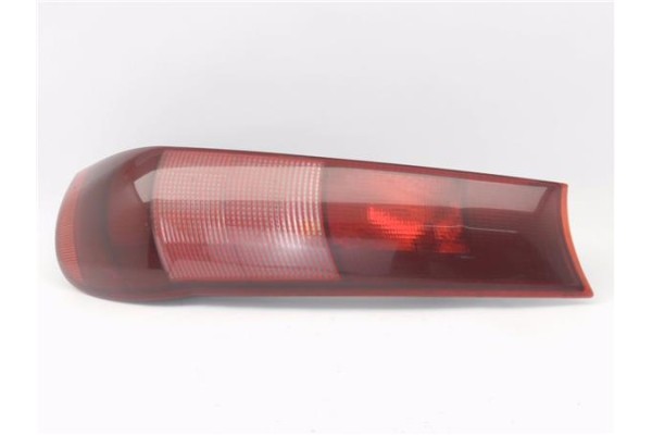 Recambio de piloto trasero derecho para fiat i punto (176) berlina 1.1 55 6-speed referencia OEM IAM 7730722 29420202  Recambio de piloto trasero derecho para fiat i punto (176) berlina 1.1 55 6-speed referencia OEM IAM 7730722 29420202