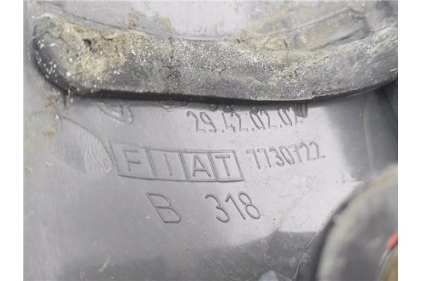 Recambio de piloto trasero derecho para fiat i punto (176) berlina 1.1 55 6-speed referencia OEM IAM 7730722 29420202  Recambio de piloto trasero derecho para fiat i punto (176) berlina 1.1 55 6-speed referencia OEM IAM 7730722 29420202