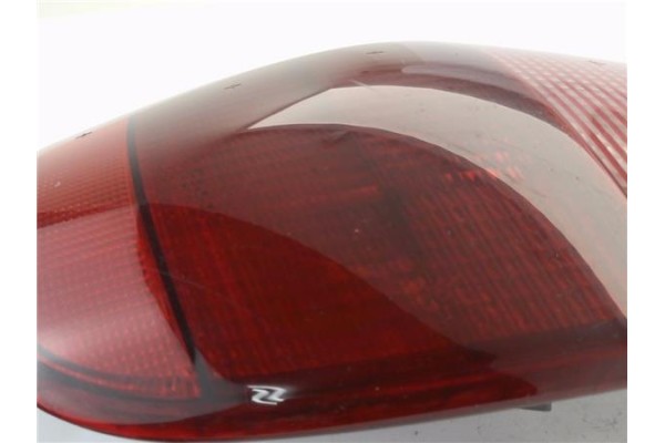 Recambio de piloto trasero derecho para fiat i punto (176) berlina 1.1 55 6-speed referencia OEM IAM 7730722 29420202  Recambio de piloto trasero derecho para fiat i punto (176) berlina 1.1 55 6-speed referencia OEM IAM 7730722 29420202