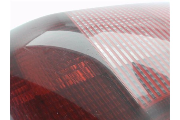 Recambio de piloto trasero derecho para fiat i punto (176) berlina 1.1 55 6-speed referencia OEM IAM 7730722 29420202  Recambio de piloto trasero derecho para fiat i punto (176) berlina 1.1 55 6-speed referencia OEM IAM 7730722 29420202