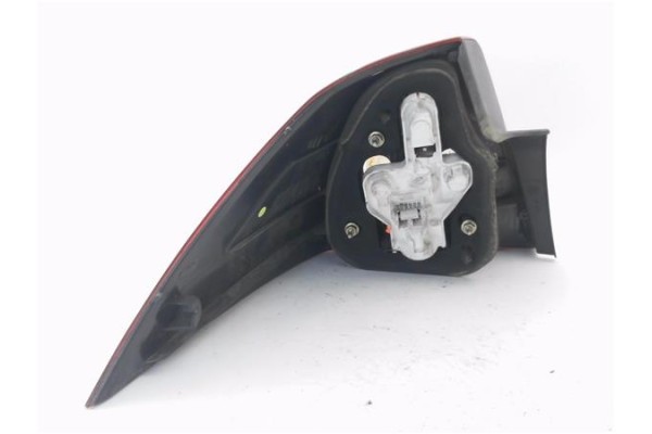 Recambio de piloto trasero derecho para renault megane ii (bm0/1_, cm0/1_) 1.9 dci referencia OEM IAM 8200142682  