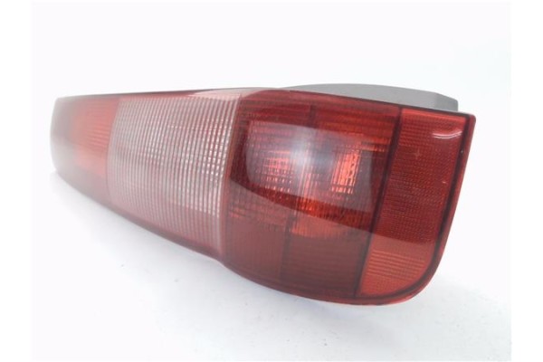 Recambio de piloto trasero izquierdo para fiat i punto (176) berlina 1.2 60 star referencia OEM IAM 464010830 36510748 