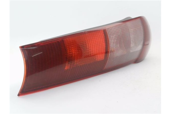 Recambio de piloto trasero izquierdo para fiat i punto (176) berlina 1.2 60 star referencia OEM IAM 464010830 36510748 