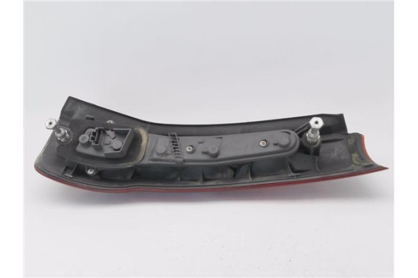 Recambio de piloto trasero izquierdo para fiat i punto (176) berlina 1.2 60 star referencia OEM IAM 464010830 36510748 