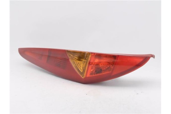 Recambio de piloto trasero izquierdo para fiat ii punto (188) berlina 1.2 16v elx referencia OEM IAM 46794078 286201 