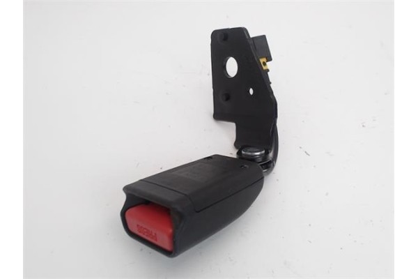 Recambio de anclaje cinturon trasero derecho para citroen c4 berlina 1.6 exclusive referencia OEM IAM 707541AA  