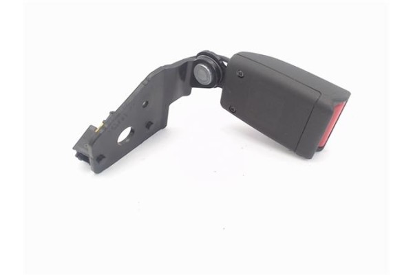 Recambio de anclaje cinturon trasero derecho para citroen c4 berlina 1.6 exclusive referencia OEM IAM 707541AA  