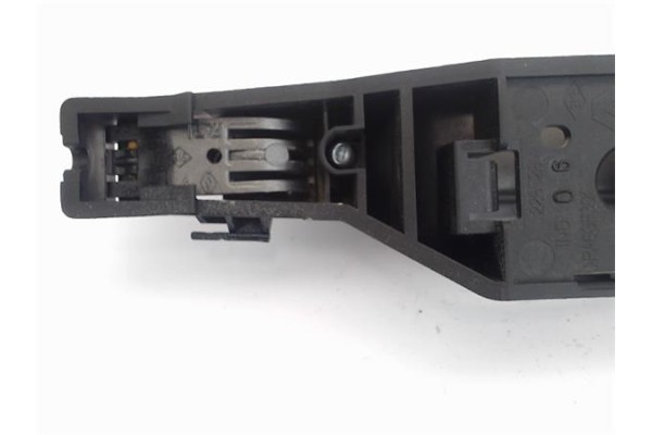 Recambio de maneta exterior delantero derecha para renault laguna iii berlina 2.0 dci (bt01, bt0e, bt0k) referencia OEM IAM 8060