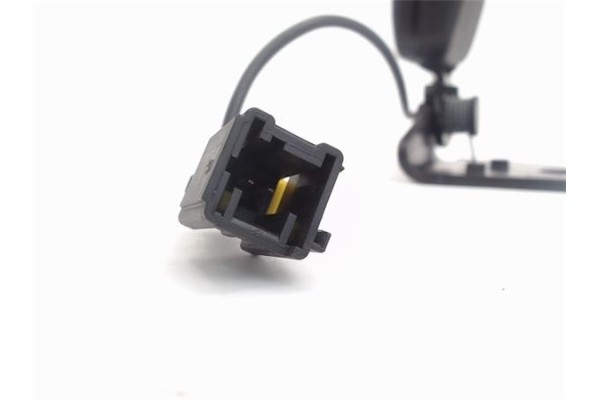 Recambio de anclaje cinturon trasero izquierdo para peugeot 207 1.6 hdi referencia OEM IAM 8974SZ  