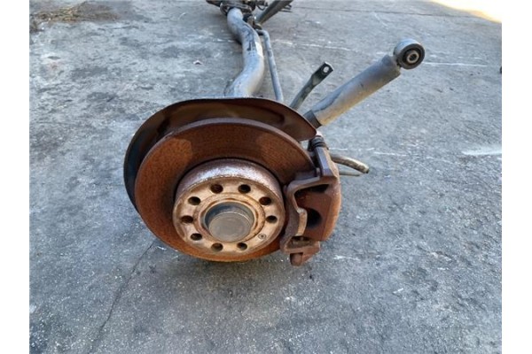 Recambio de puente trasero para volkswagen caddy (2k) 1.9 kombi referencia OEM IAM 2K0500051AK  