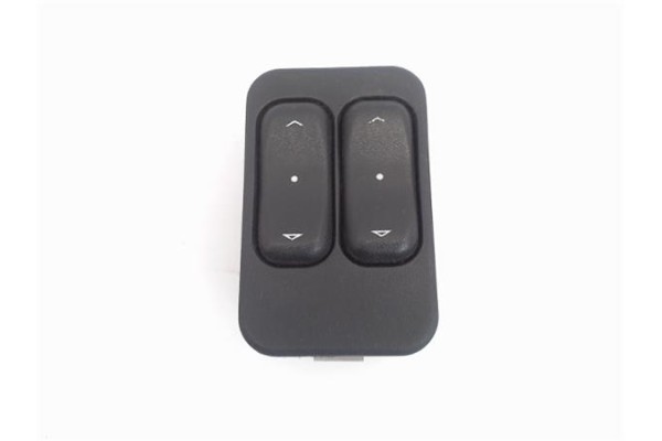 Recambio de mando elevalunas delantero izquierdo para opel corsa c referencia OEM IAM 24409205 13363202 