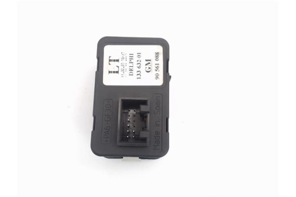 Recambio de mando elevalunas delantero izquierdo para opel astra g berlina referencia OEM IAM 90561088 13363201 