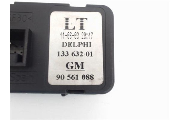 Recambio de mando elevalunas delantero izquierdo para opel astra g berlina referencia OEM IAM 90561088 13363201 