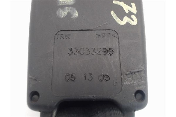 Recambio de anclaje cinturon trasero izquierdo para citroen berlingo 1.9 d sx combi referencia OEM IAM 8974SA 33033295 