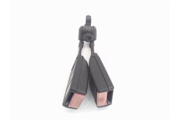 Recambio de cinturon 3ª fila derecho para opel corsa c 1.4 referencia OEM IAM 09114850N  