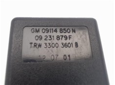 Recambio de cinturon 3ª fila derecho para opel corsa c 1.4 referencia OEM IAM 09114850N  