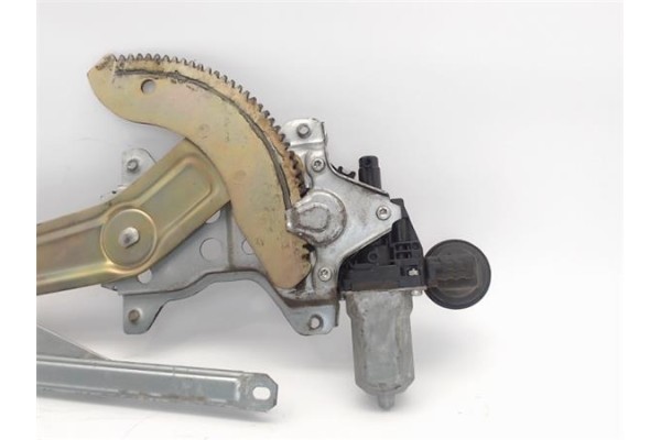 Recambio de mecanismo elevalunas delantero izquierdo para suzuki swift iii (sg) 1.3 referencia OEM IAM 8346063J00  