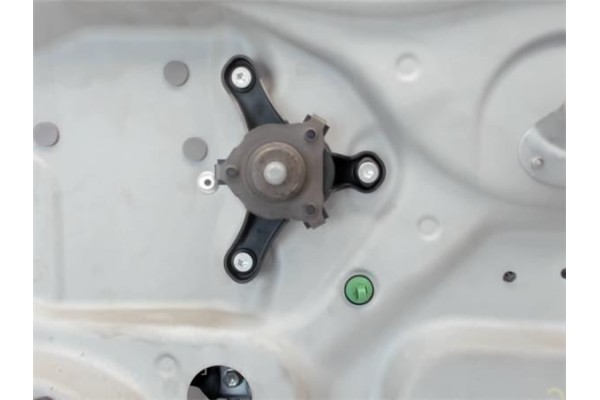 Recambio de elevalunas manual delantero derecho para volkswagen caddy (2k) 1.9 kombi referencia OEM IAM 2K1837752BN  