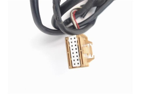 Recambio de retrovisor electrico izquierdo para audi a4 berlina (8e) 1.8 t referencia OEM IAM 4F1858531J01C RD02129 8E0857507BGR