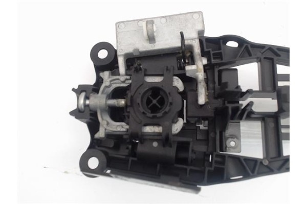 Recambio de maneta exterior trasero izquierda para opel astra j berlina 5p 1.6 excellence referencia OEM IAM 138616 19183089 922