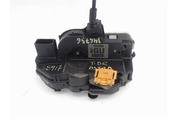 Recambio de cierre electromagnetico trasero derecho para opel astra j berlina 5p 1.6 excellence referencia OEM IAM 13579556  