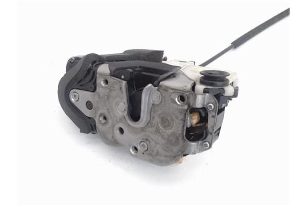 Recambio de cierre electromagnetico trasero izquierdo para opel astra j berlina 5p 1.6 excellence referencia OEM IAM 13579557 21