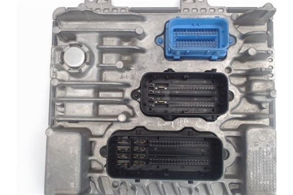 Recambio de centralita para opel astra j berlina 5p 1.6 excellence referencia OEM IAM 395357783  