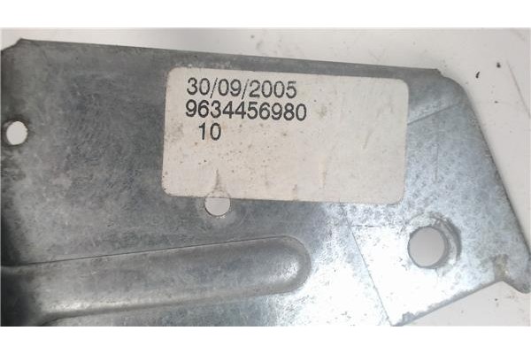 Recambio de mecanismo elevalunas delantero izquierdo para peugeot 307 (s1) referencia OEM IAM 9634456980  