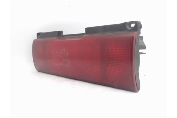 Recambio de piloto trasero central para suzuki swift berlina (sf/ea) referencia OEM IAM 23632285  